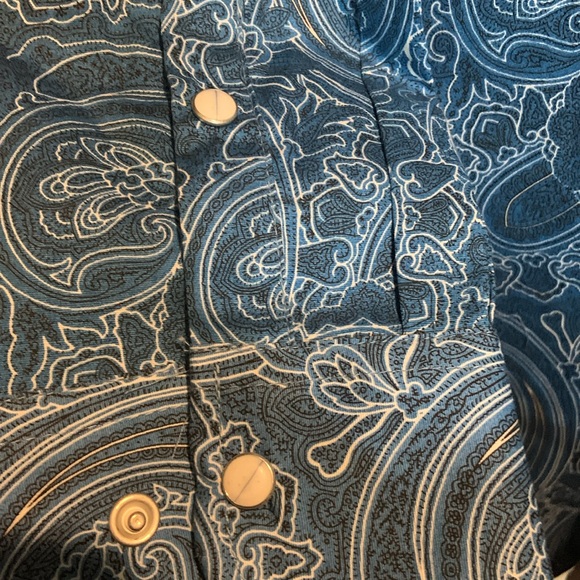 Rafter C Mens “Cowboy Collection” Shirt.       Size Large.  Pearl snaps. - Picture 4 of 5